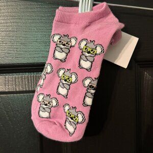 NWT Womens Koala Socks Pink Size 4 to 10